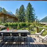 Black Stone Chalet