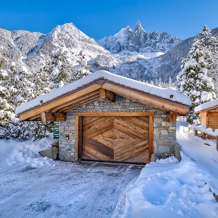 Chalet Black Stone