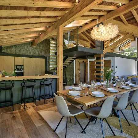 Black Stone Chalet *