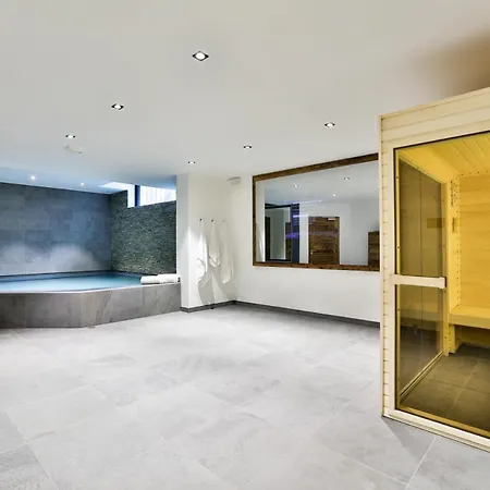 Black Stone * Chamonix